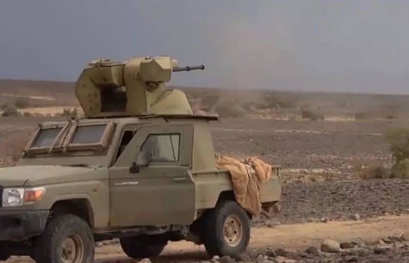 جماعة الحوثيين “الإرهابية” تدعم قدراتها بشاحنة بيك أب مزودة بمدفع 30 ملم