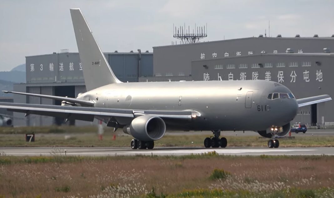 وصول أول طائرة يابانية من طراز KC-46 Pegasus إلى أرض الوطن..فيديو