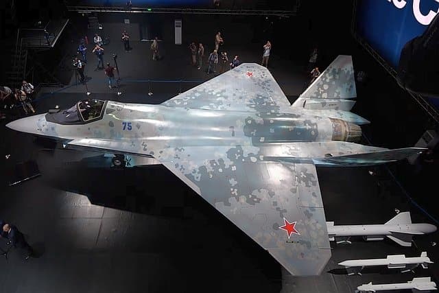 هل يتمكن الروس من إقناع الإمارات بشراء مقاتلة Su-75  ويوجهون ضربة لأمريكا؟