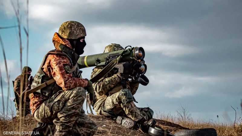 أوكرانيا تتحدى روسيا وتثير التكهنات بـ صائد الدبابات