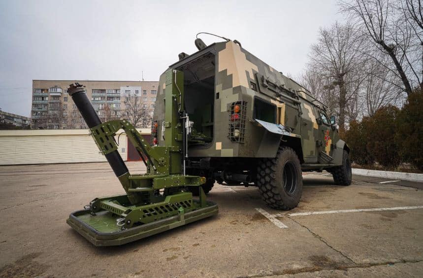 أنظمة الهاون المتنقلة BARS-8MMK تبدأ اختبارات الخدمة التشغيلية مع القوات الأوكرانية