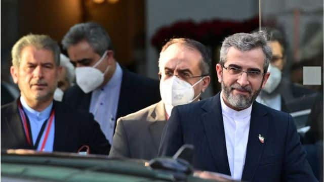 إنفجارات حول محطة بوشهر الإيرانية ومسؤول إيراني يوضح حقيقتها