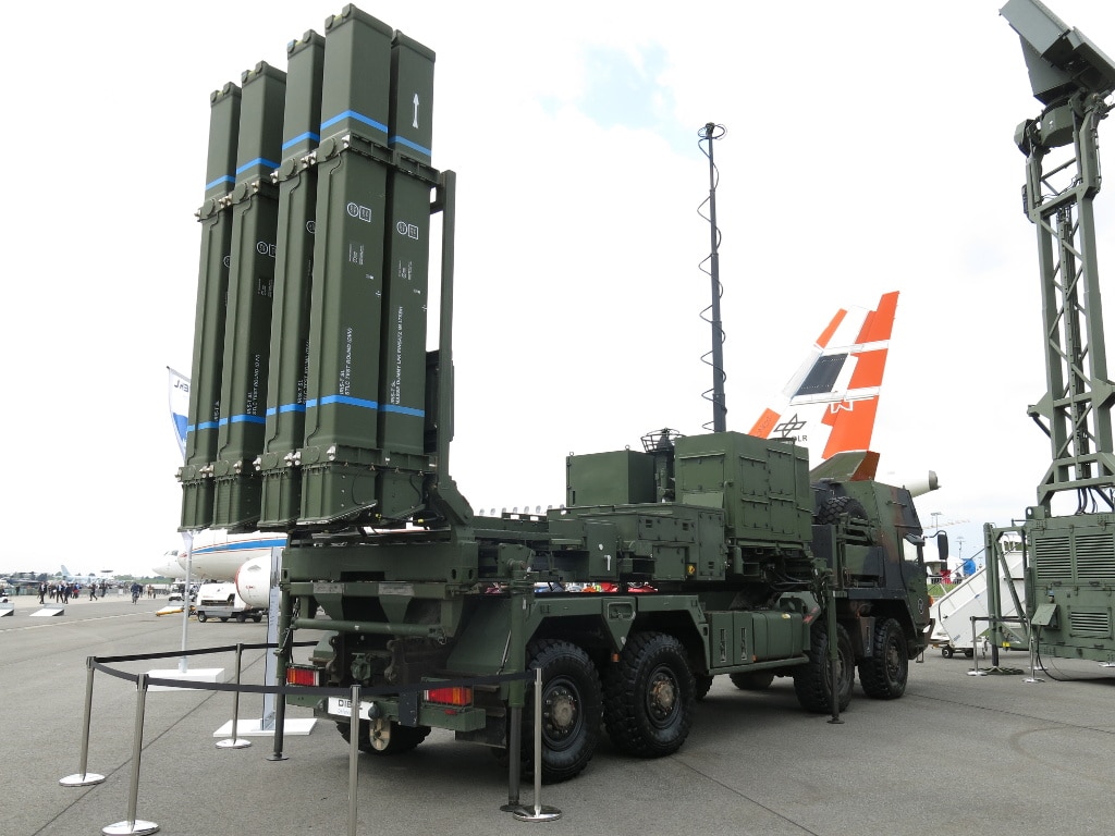 ألمانيا توافق على بيع 16 منظومة صاروخية للدفاع الجوي IRIS-T SL لمصر