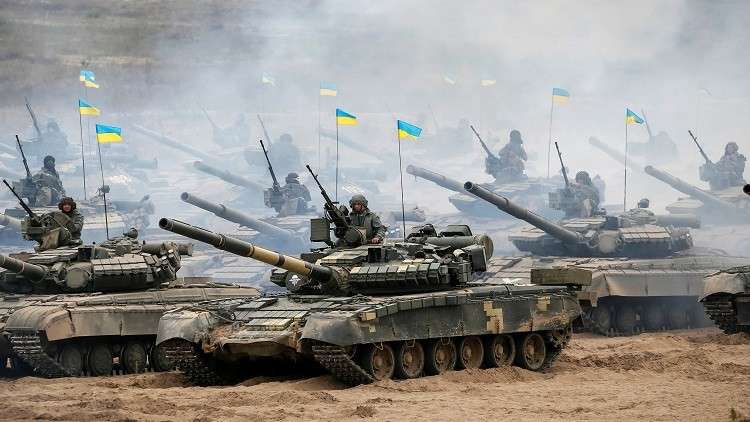 هل ستورط أمريكا نفسها بمواجهة عسكرية مباشرة مع الروس بشأن أوكرانيا
