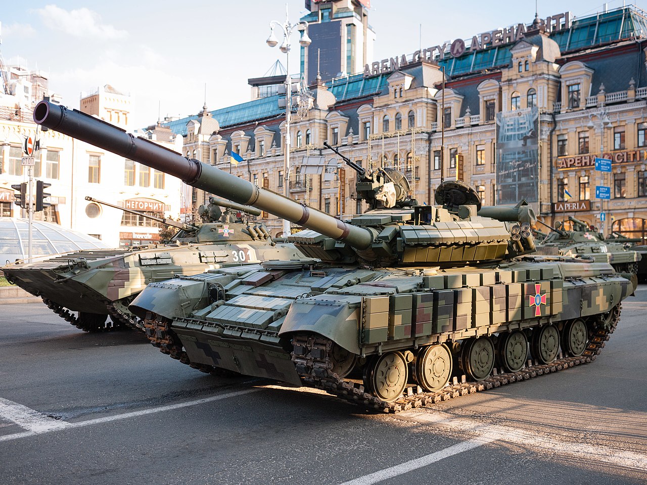 الكشف عن تفاصيل التحديث العميق لدبابة القيادة T-64BVK في خاركوف