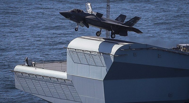 800px-F-35B_taking_off_from_a_ramp_on_the_HMS_Queen_Elizabeth