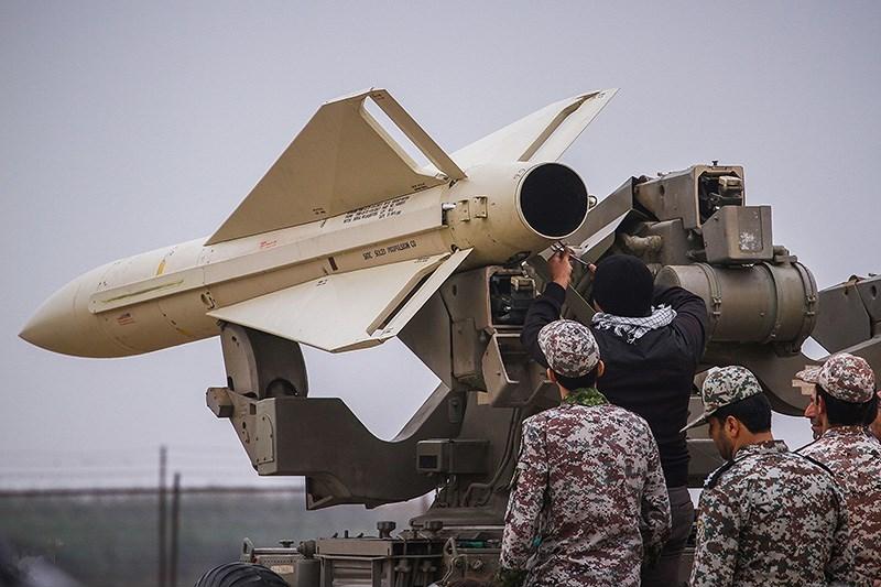 إيران تطور نظام صواريخ ماجد الجديد قصير المدى للدفاع الجوي AD-08