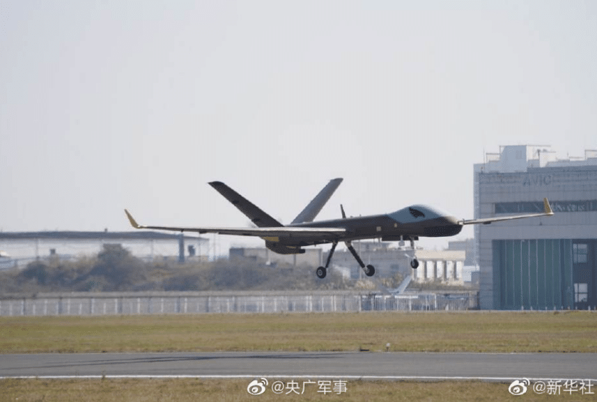طائرة صينية بدون طيار جديدة من طراز Wing Long 1E MALE تجري رحلتها الأولى