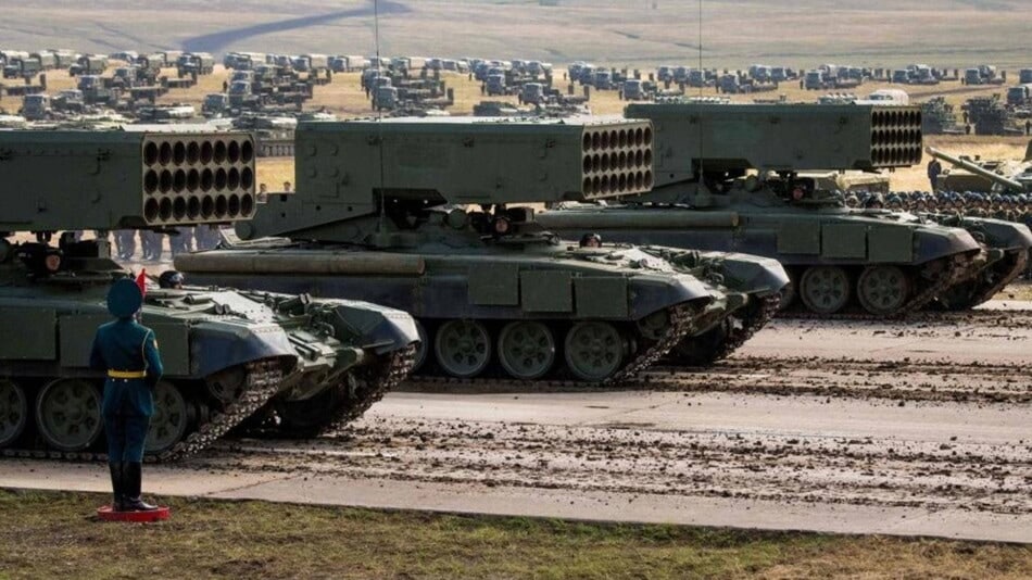 الجيش الروسي جاهز ينتظر أوامر الكرملين لغزو أكرانيا