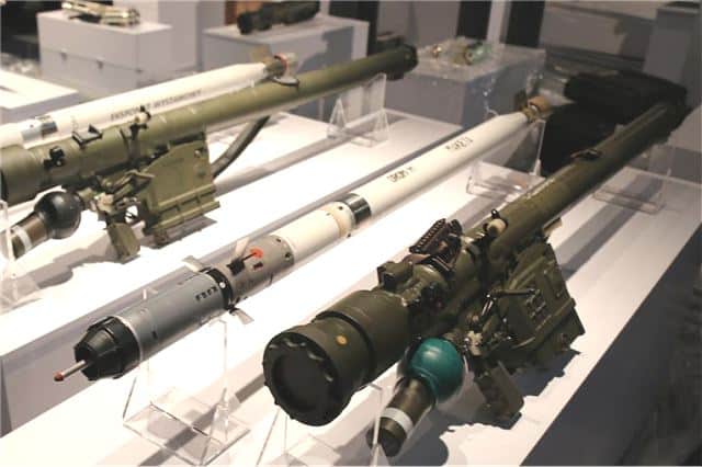 بولندا تؤكد إمداد أوكرانيا بأنظمة الدفاع الجوي الصاروخية Piorun GROM-M MANPADS