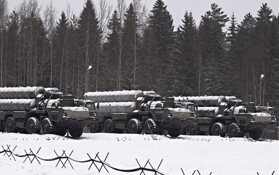 بيلاروسيا تجري محادثات مع روسيا لشراء أنظمة صواريخ S-400