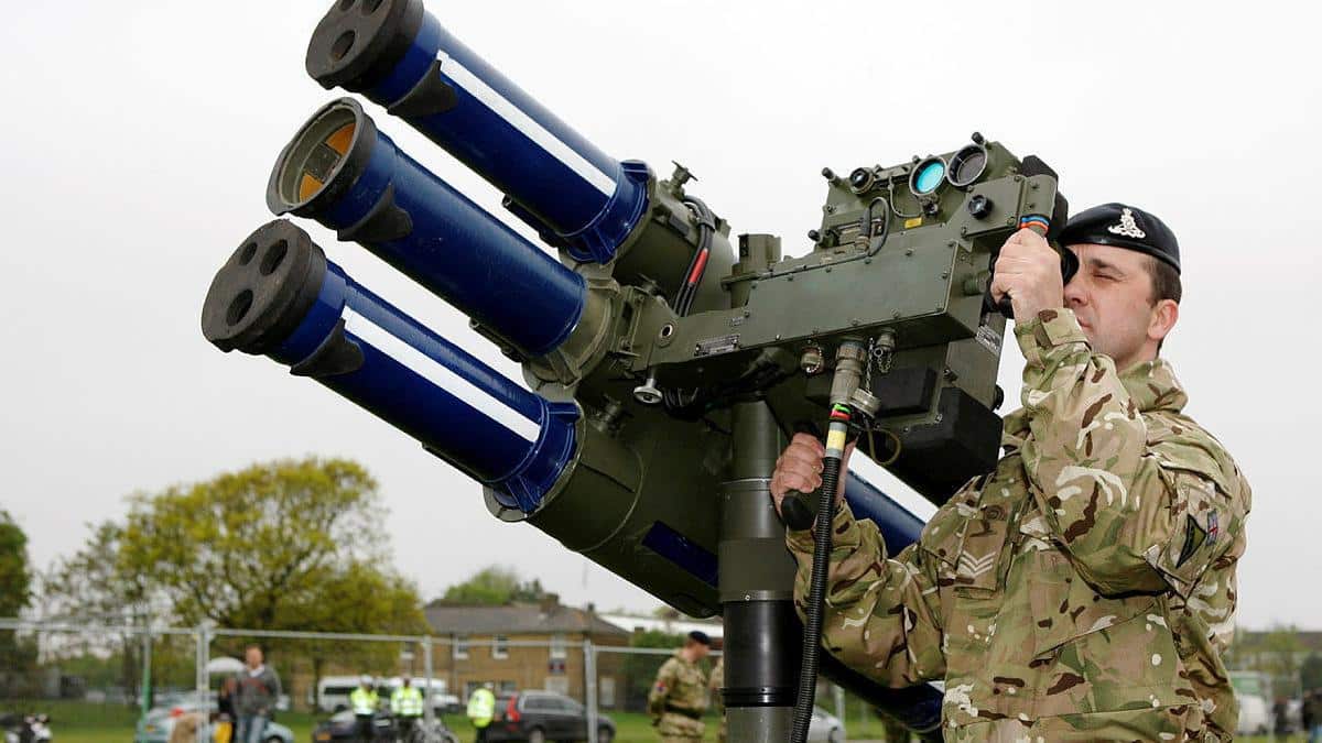 المملكة المتحدة تخطط لإرسال صاروخ أرض - جو Starstreak المحمولة إلى أوكرانيا