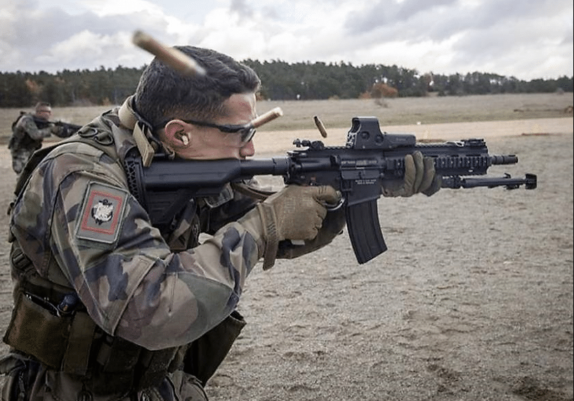 الجيش الفرنسي يتسلم10 آلاف بندقية هجومية من طراز HK416F هذا الأسبوع