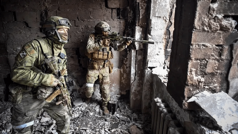 شحنات الأسلحة لأوكرانيا تنذر بـ”كارثة” والهزيمة فقط توقف روسيا