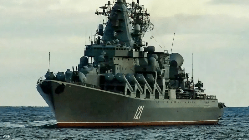 أوكرانيا تتدعي ضرب أخطر سفينة روسية بالبحر الأسود