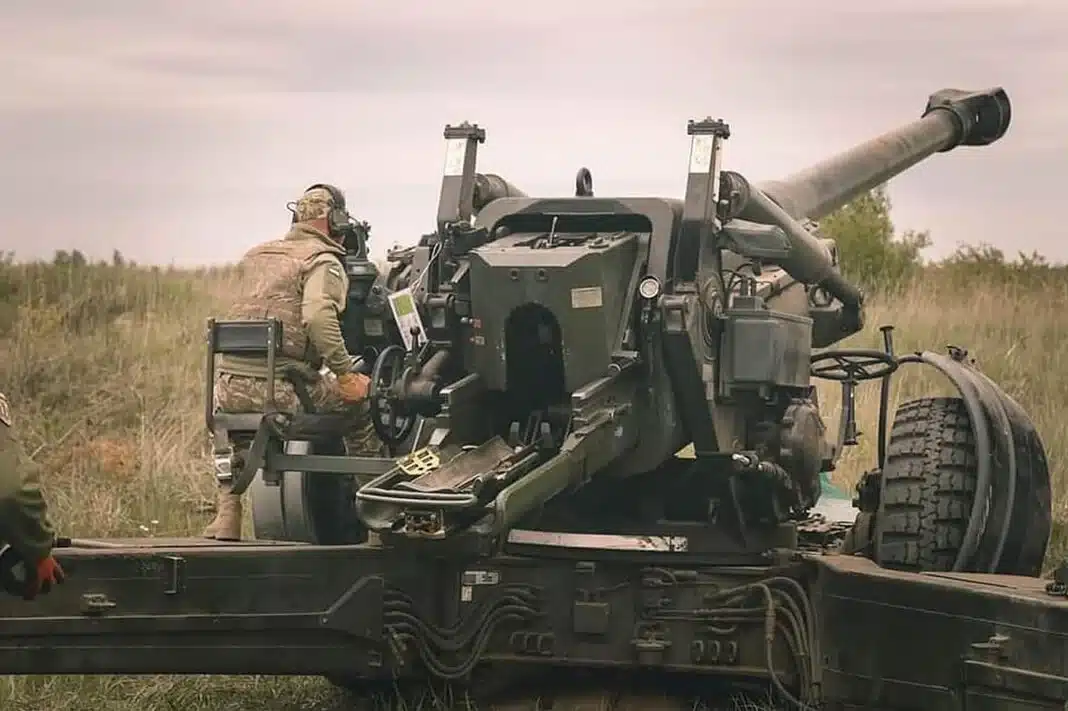 هاوتزر FH70 القوي يدخل المعركة في أوكرانيا وخاركييف تحت القصف