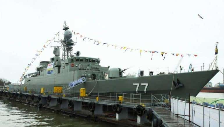 إيران تعلن عن بناء سفينتين حربيتين من تصميمها الخاص