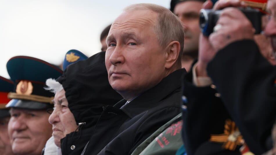بوتين يسند التجسس في أوكرانيا للمخابرات العسكرية
