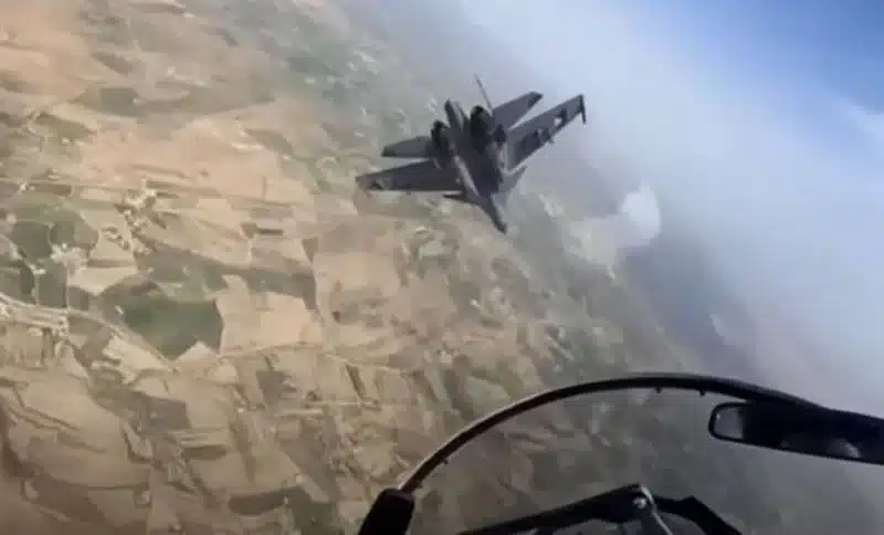 مشهد رائع..سلاح الجو الجزائري يدمر رادار العدو بواسطة مقاتلة Su-30MKA