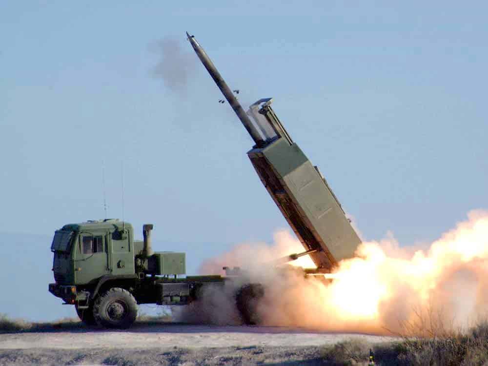 أنظمة الصواريخ التي زودتها الولايات المتحدة تدخل المعركة في أوكرانيا