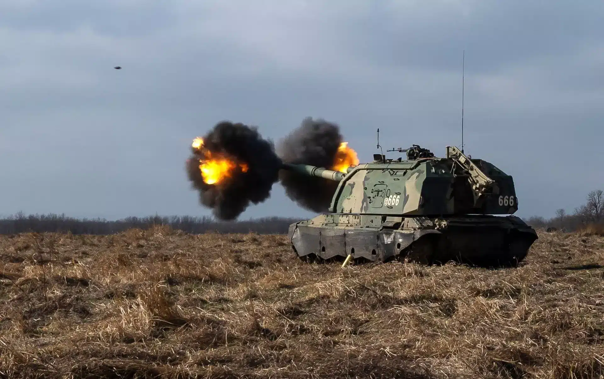 مدفع "مستا-إس" الروسي كابوس أكرانيا.. فيديو