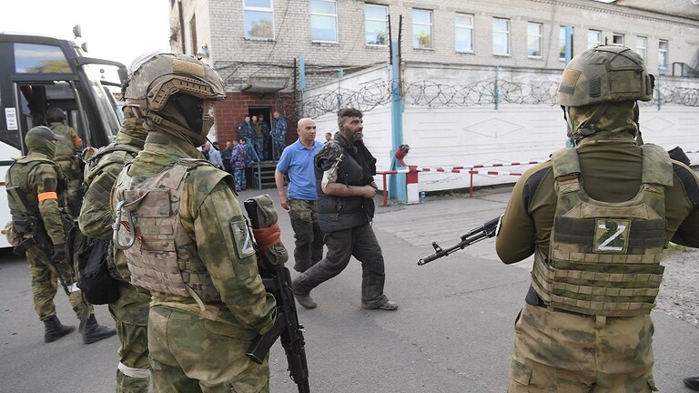 أكرانيا تقتل جنودها الأسرى بصواريخ هيمارس وخيرسون كلمة الفصل