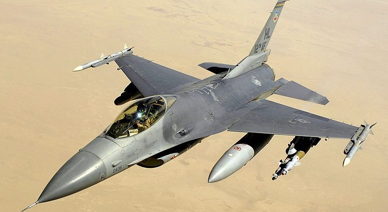 800px-F-16_June_2008