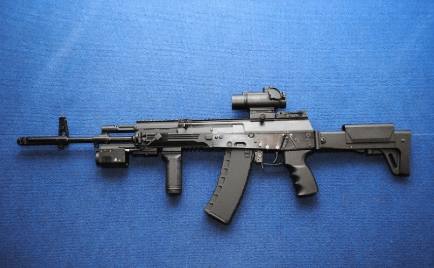بعد حرب أكرانيا كلاشنكوف تطور بندقية AK-12