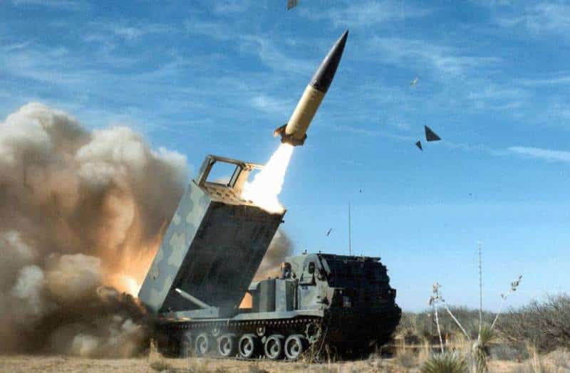 صواريخ ATACMS الأمريكية القوية هدفًا سهل للدفاع الجوي الروسي