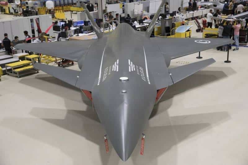 تركيا تبني النموذج الأولي لطائرة Bayraktar النفاسة القتالية