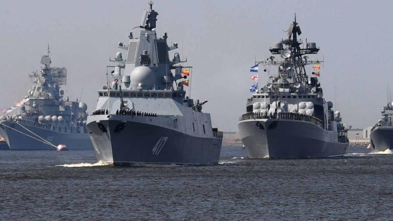 روسيا تحبس أسطول الناتو .. هل تعودة الأسلحة النووية للأسطول الروسي؟
