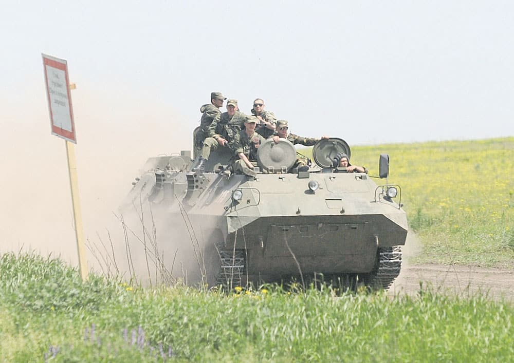 عين بولندا على منطقة لفوف ومعركة بين ناقلة روسية وأمريكية..فيديو