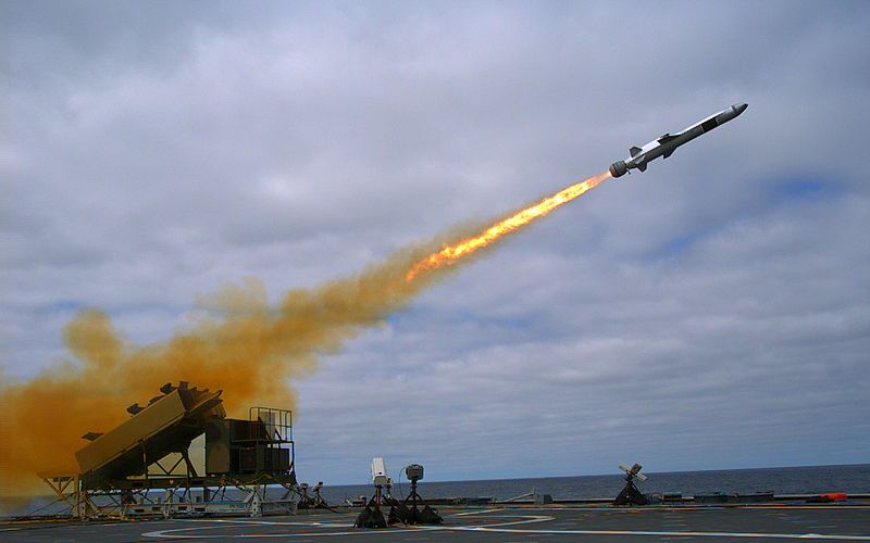 البحرية الأمريكية ستتسلم صواريخ Naval Strike المضادة للسفن