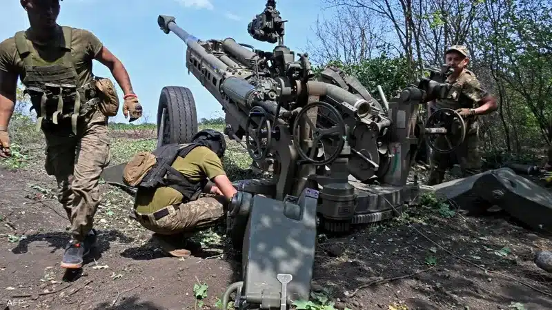 ثلاث دول تمد أكرانيا بـ 16 منظومة مدفعية من طراز "هاوتزر" "المدمر"