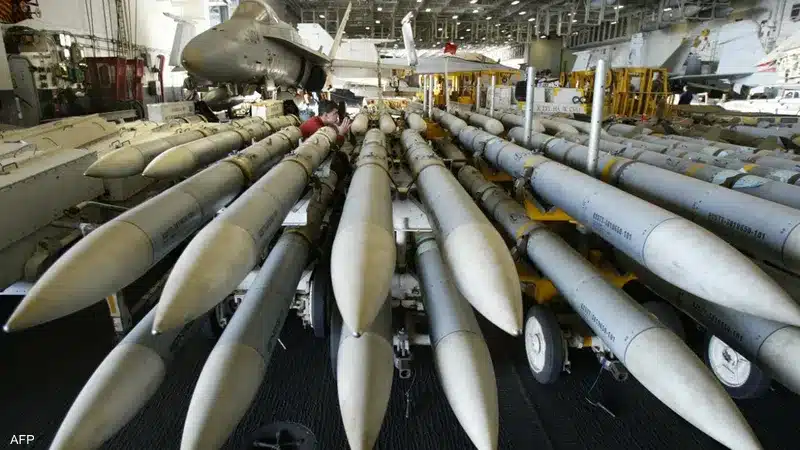 أشهر صاروخ أميركي " آرمرام" يصل كييف فما هي قدراته ؟