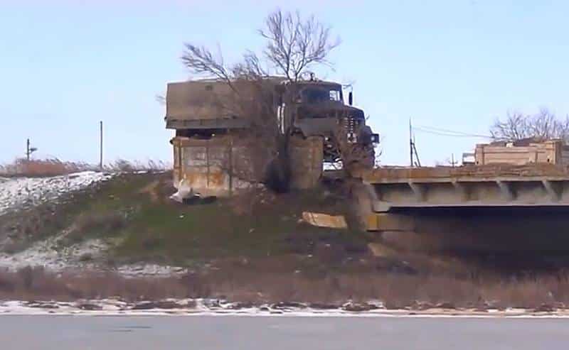 القوات المسلحة الأوكرانية تفجر جسورا على الحدود مع بيلاروسيا