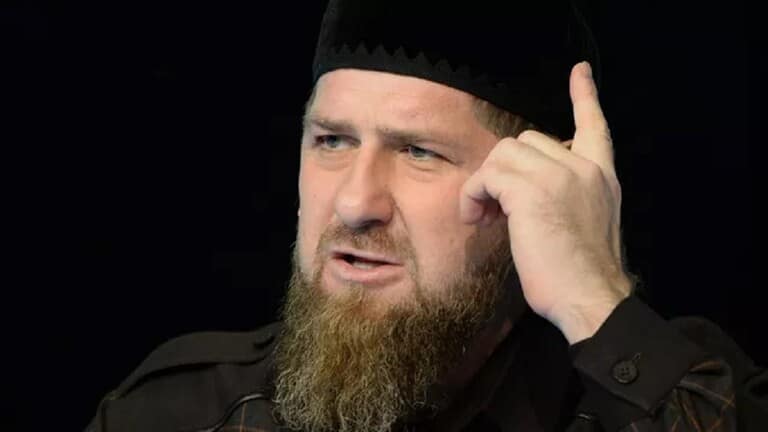 الشيشانيون يقاتلون على غرار النبي محمد والقوات الروسية تتقدم