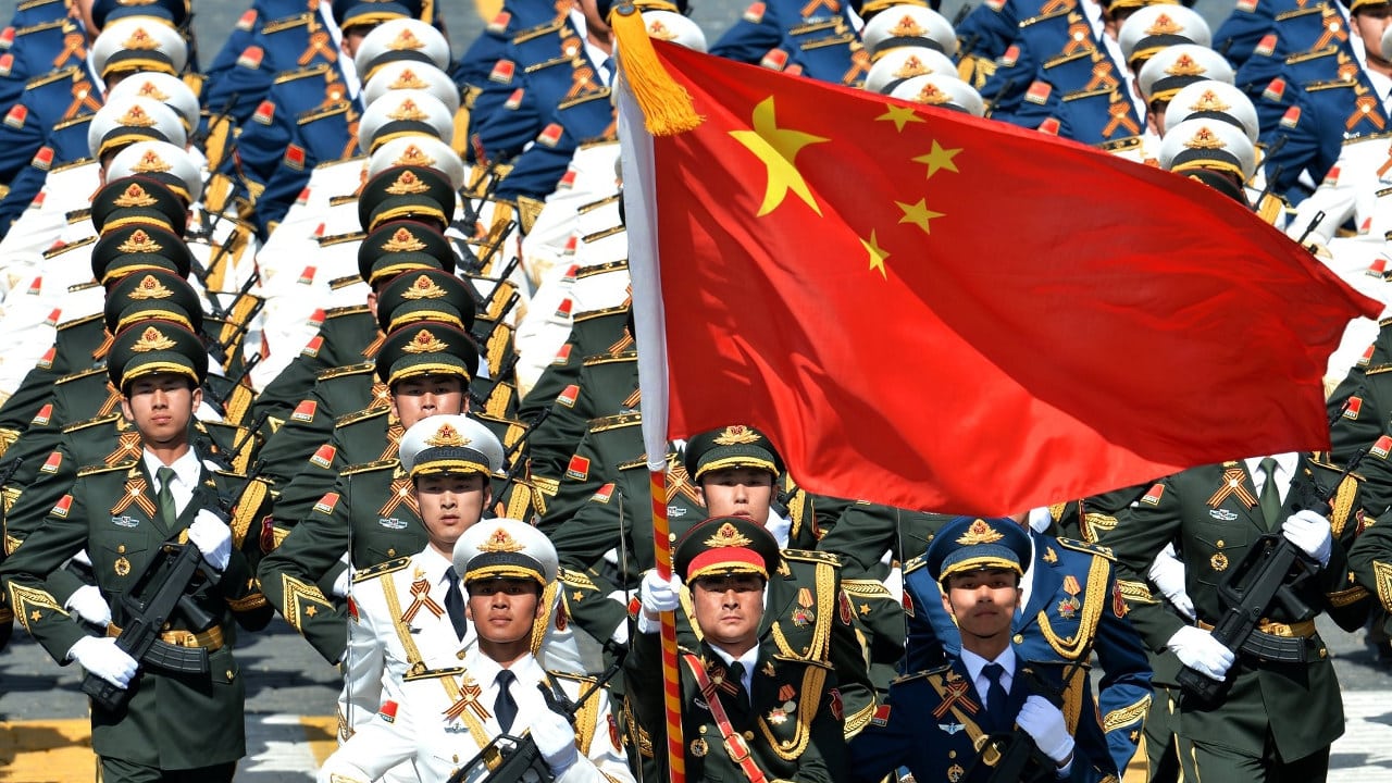 قريبا الصين تتفوقً على الولايات المتحدة في القوة القتالية