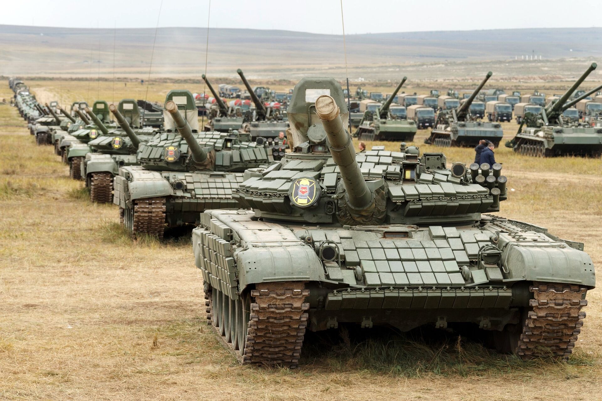 المزيد من الدبابات الروسية الجديدة T-90M و T-72B3 تتجه إلى أوكرانيا