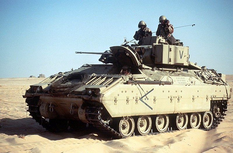 أمريكا تحرك عدد هائل من الدبابات ما الذي تتجهز له في أكرانيا..فيديو