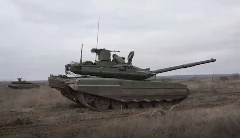 القوات الروسية تسيطر على ياكوفليفكا ودبابات T-90M تدخل الحرب