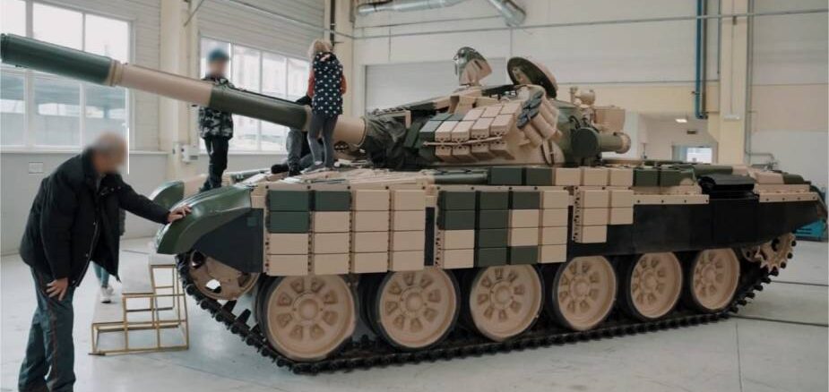 Morocco_agrees_to_donate_its_Czech_modernized_T-72_tanks_to_Ukraine_925_001