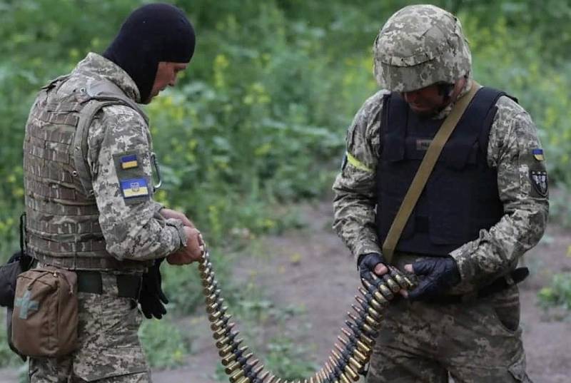الجيش الأوكراني يتجمد في الخنادق وأمريكا ترسل المدرعات له