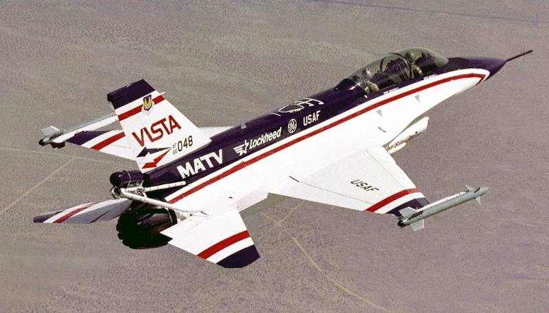 سلاح الجو الأمريكي يختبرطائرة F-16 باستخدام نظام الذكاء الاصطناعي VISTA