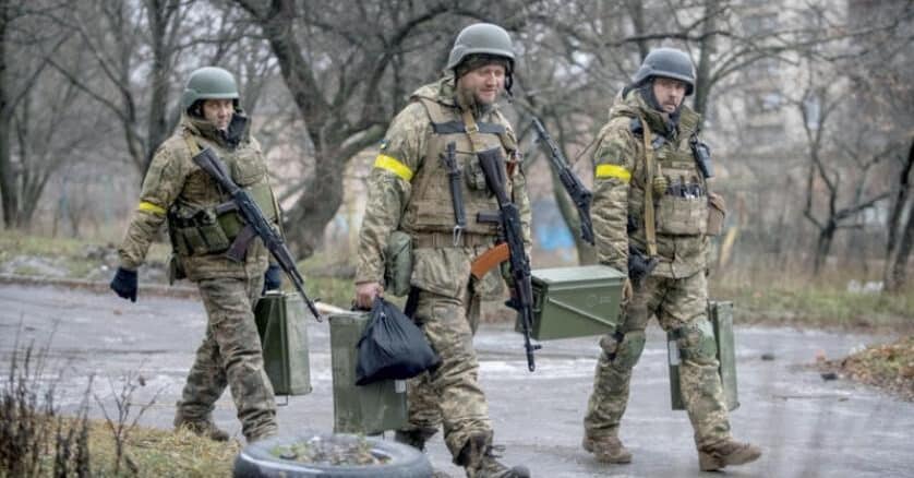 تكتيكات أوكرانية تعيق تقدم الروس في باخموت والقتال يشتعل