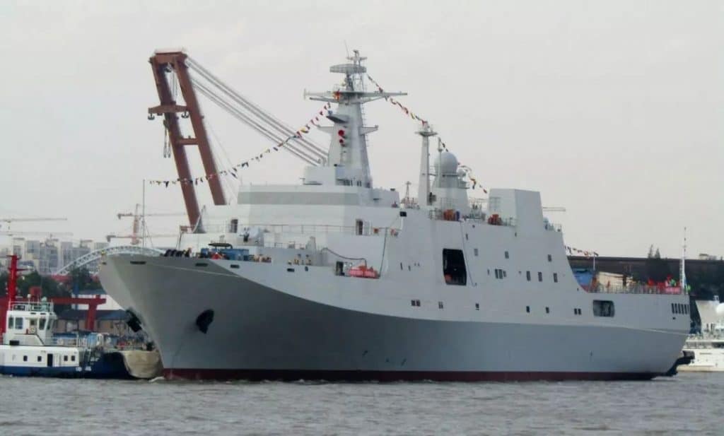 البحرية التايلاندية على وشك تسلم سفينة الإنزال البرمائية الصينية Type 071E