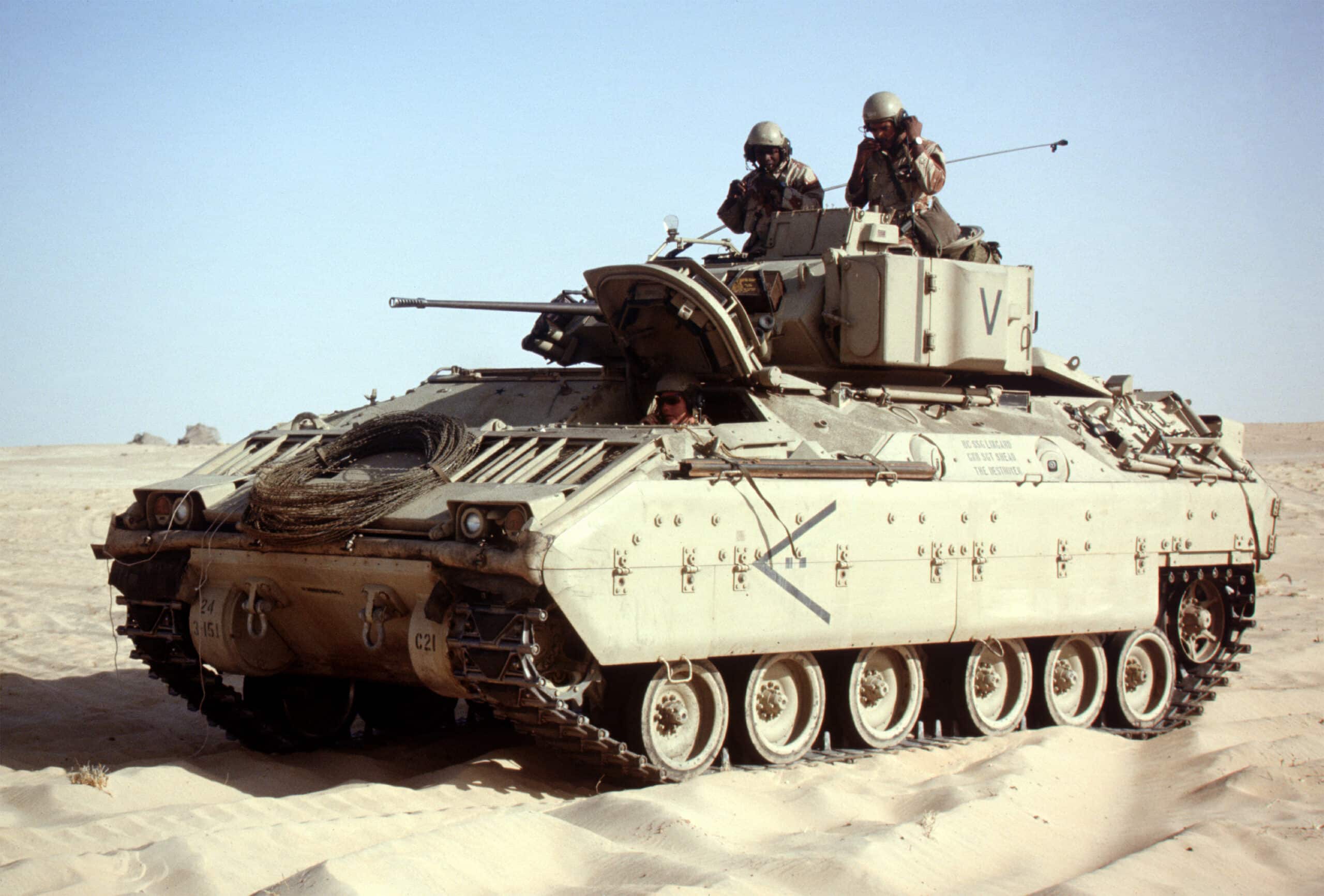 اسطول المدرعات الأوكراني قد يحصل على M2 Bradley أمريكية الصنع