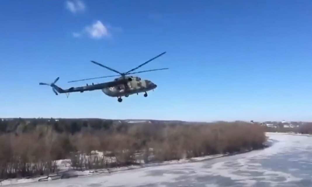 مروحية عسكرية روسية تضرب خطوط الكهرباء .. فيديو