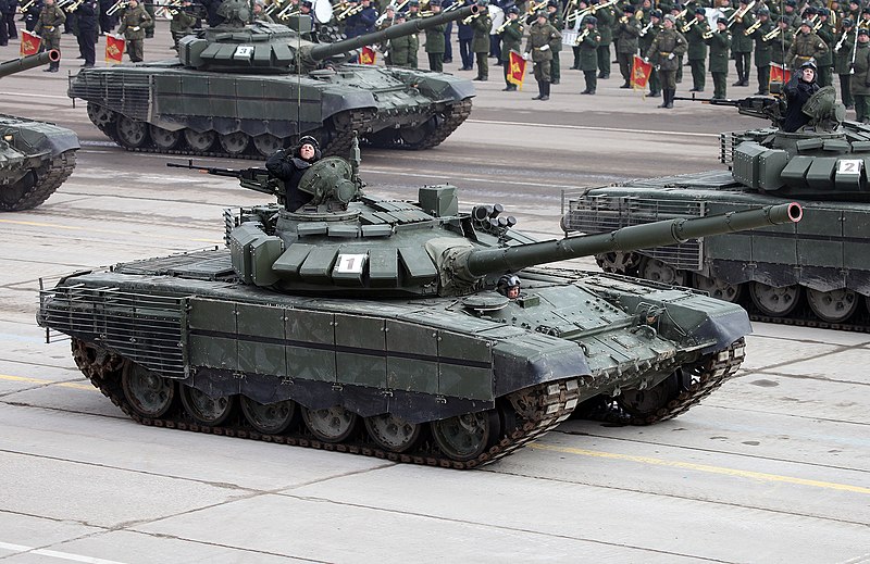 رغم الحرب والحصار روسيا تزود قواتها بمئات الدبابات الحديثة