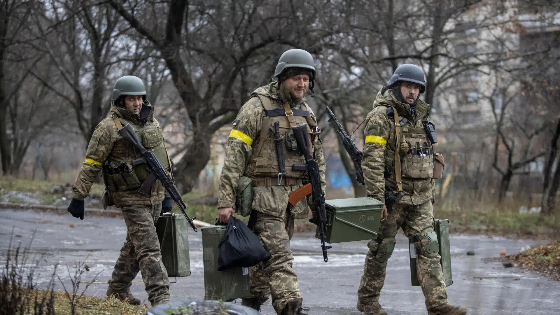 أوكرانيا "تماطل" في باخموت وتستنزف روسيا وطريق الإنسحاب أغلق